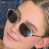 Шанън Нийвс Голи