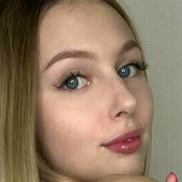 СофияПаркър Голи