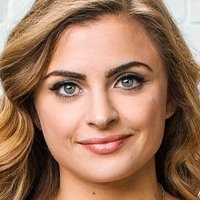Стефани Симбари Голи