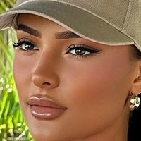 Стефани Саймондс Голи