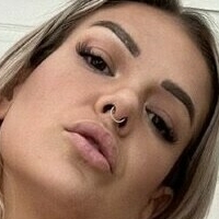 Съни Сноу Голи