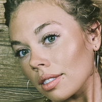 Звездата Thecatsmeowcowgirl Голи