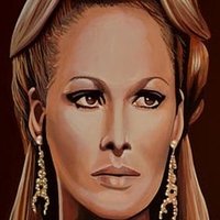 Урсула Андрес Голи