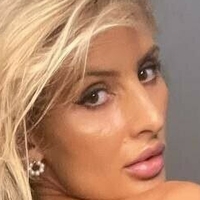 Ксали Адамс Голи