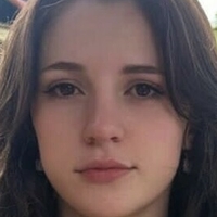 Зои Ава Голи